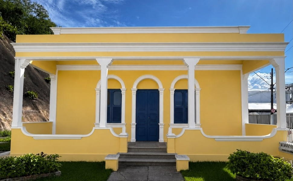 Casa amarela histórica do Vila Valley em Vila Velha